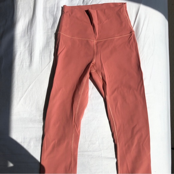 Lululemon Wunder under high rise 25" - Picture 3 of 4